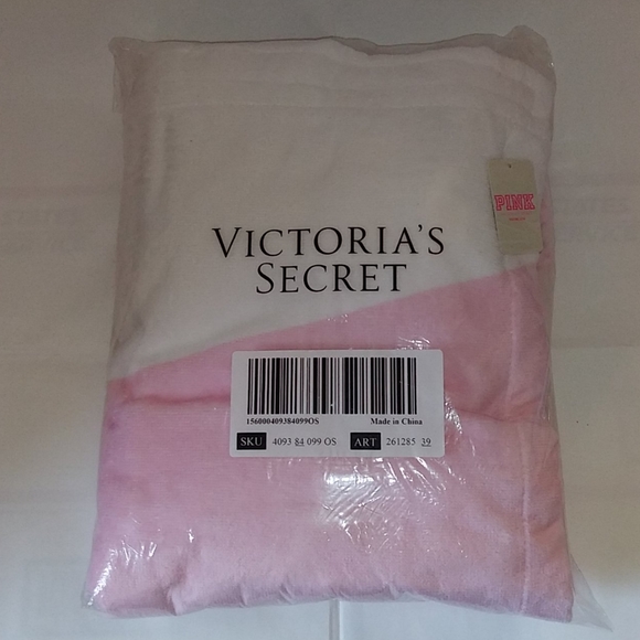 PINK Monogram Towel - Picture 3 of 4